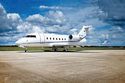 Challenger 604 VH-VSZ