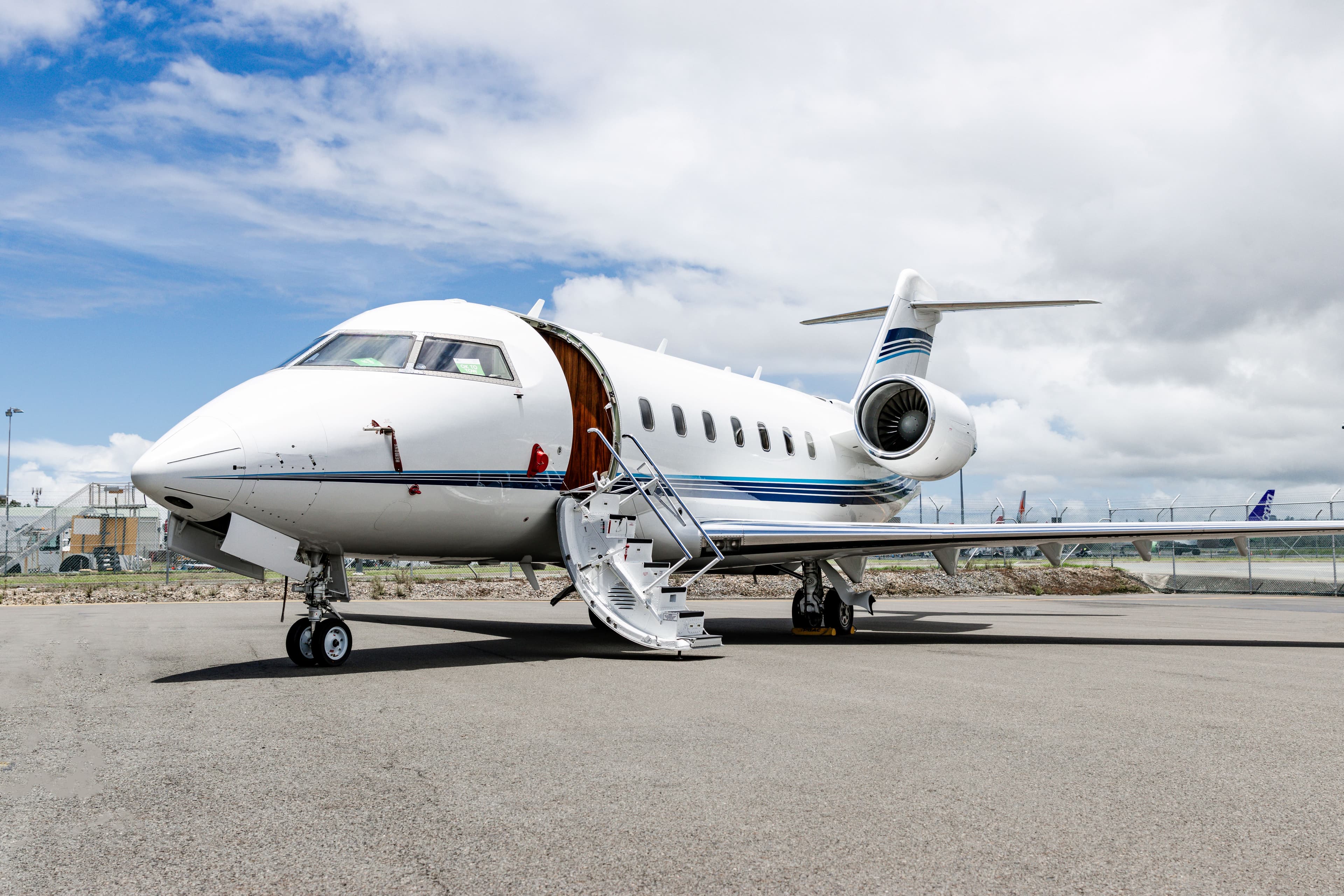 Challenger 604 VH-XPA
