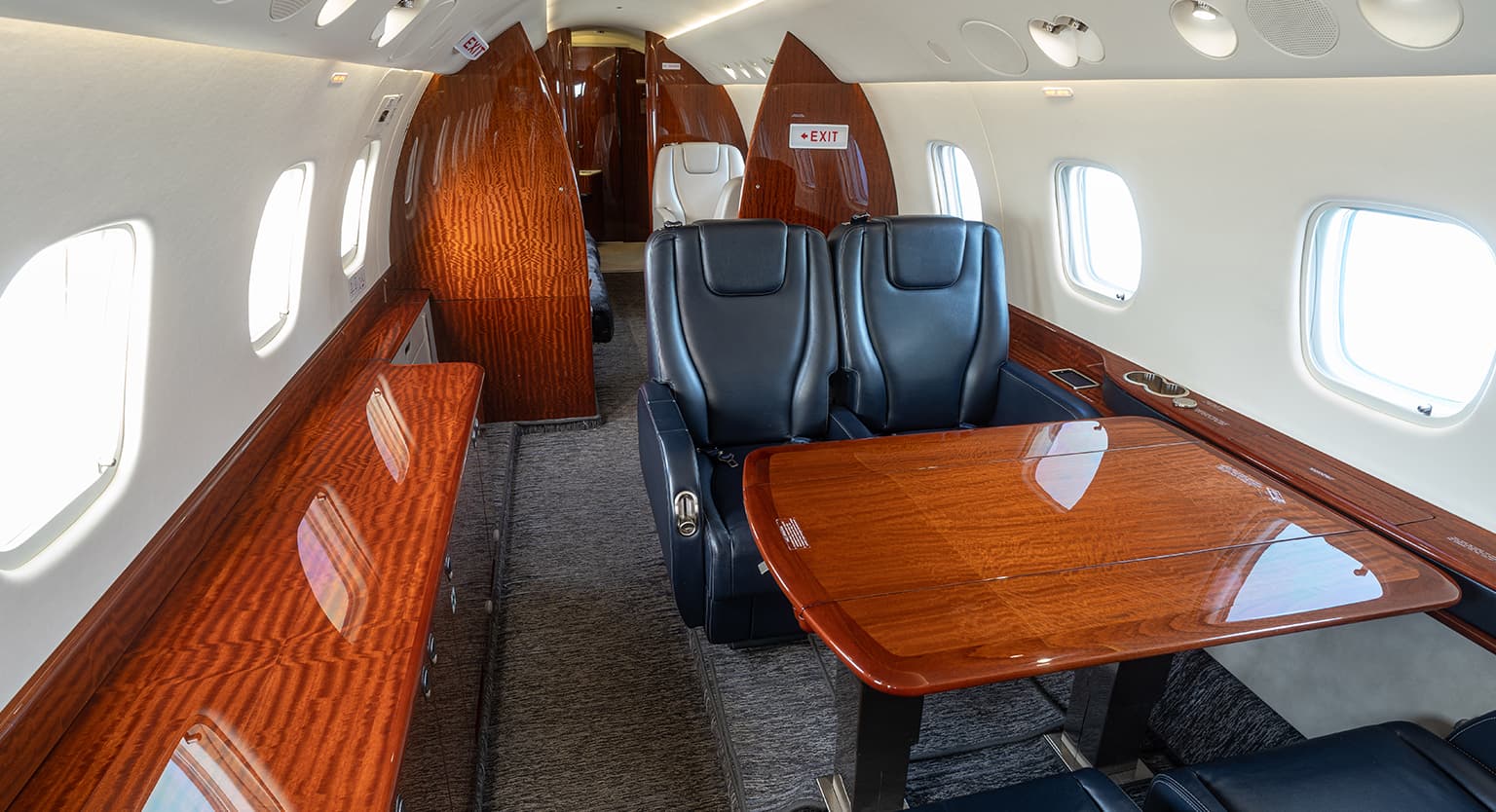 Embraer Legacy 650 VP-CBC
