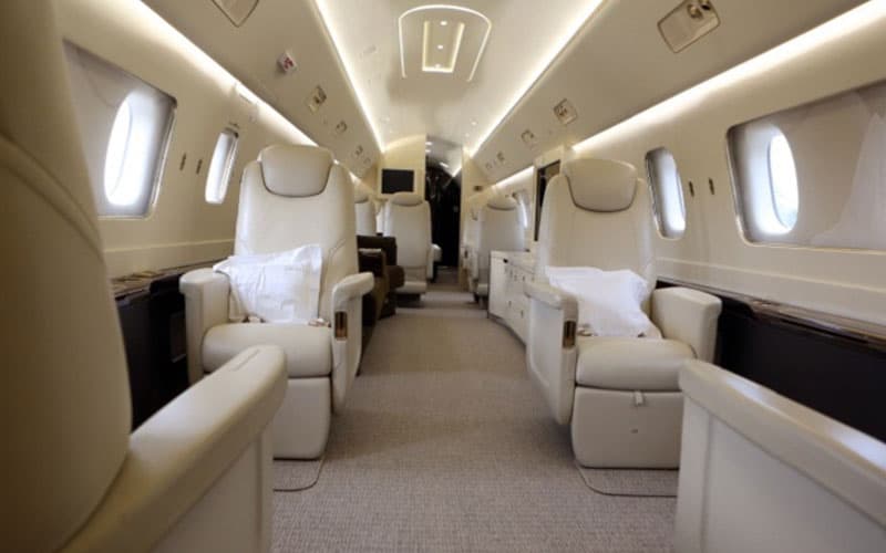 Embraer Lineage 1000 VP-CCC