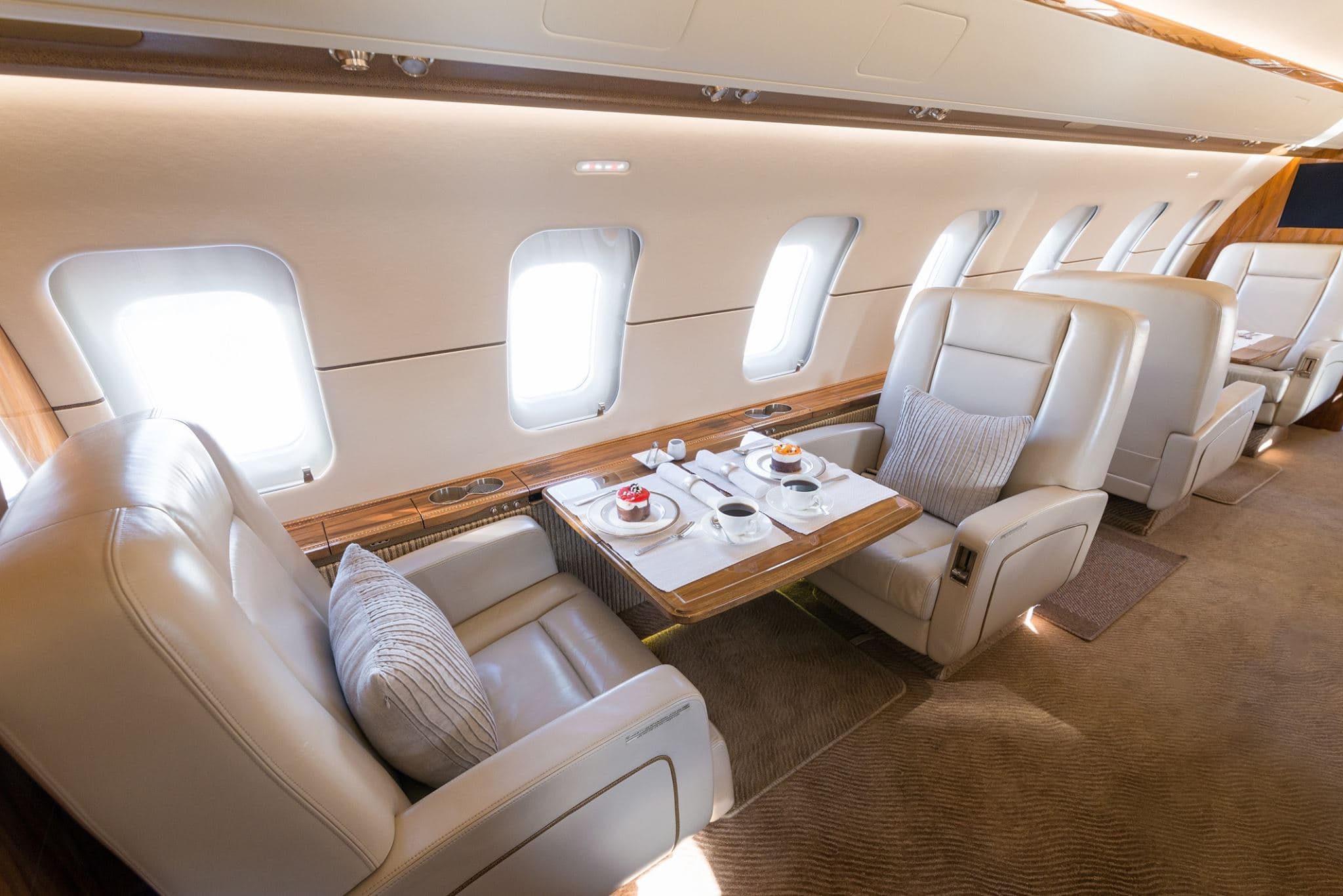Challenger 605 VP-CVV