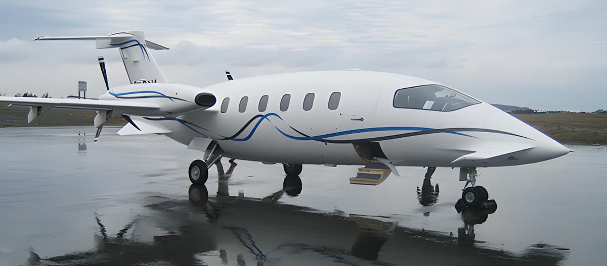 Piaggio Avanti II VT-JKL