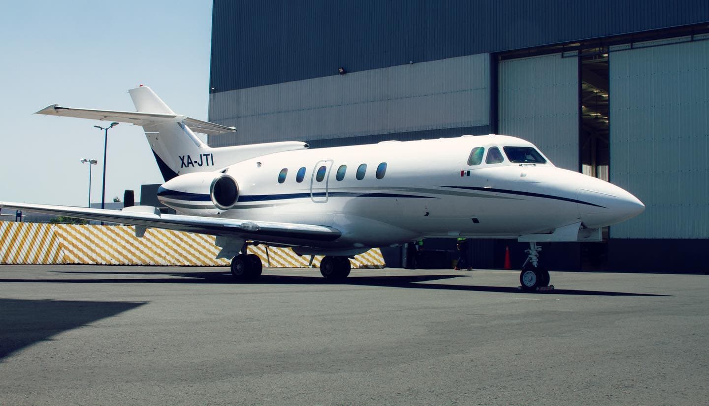 Hawker 700A XA-JTI