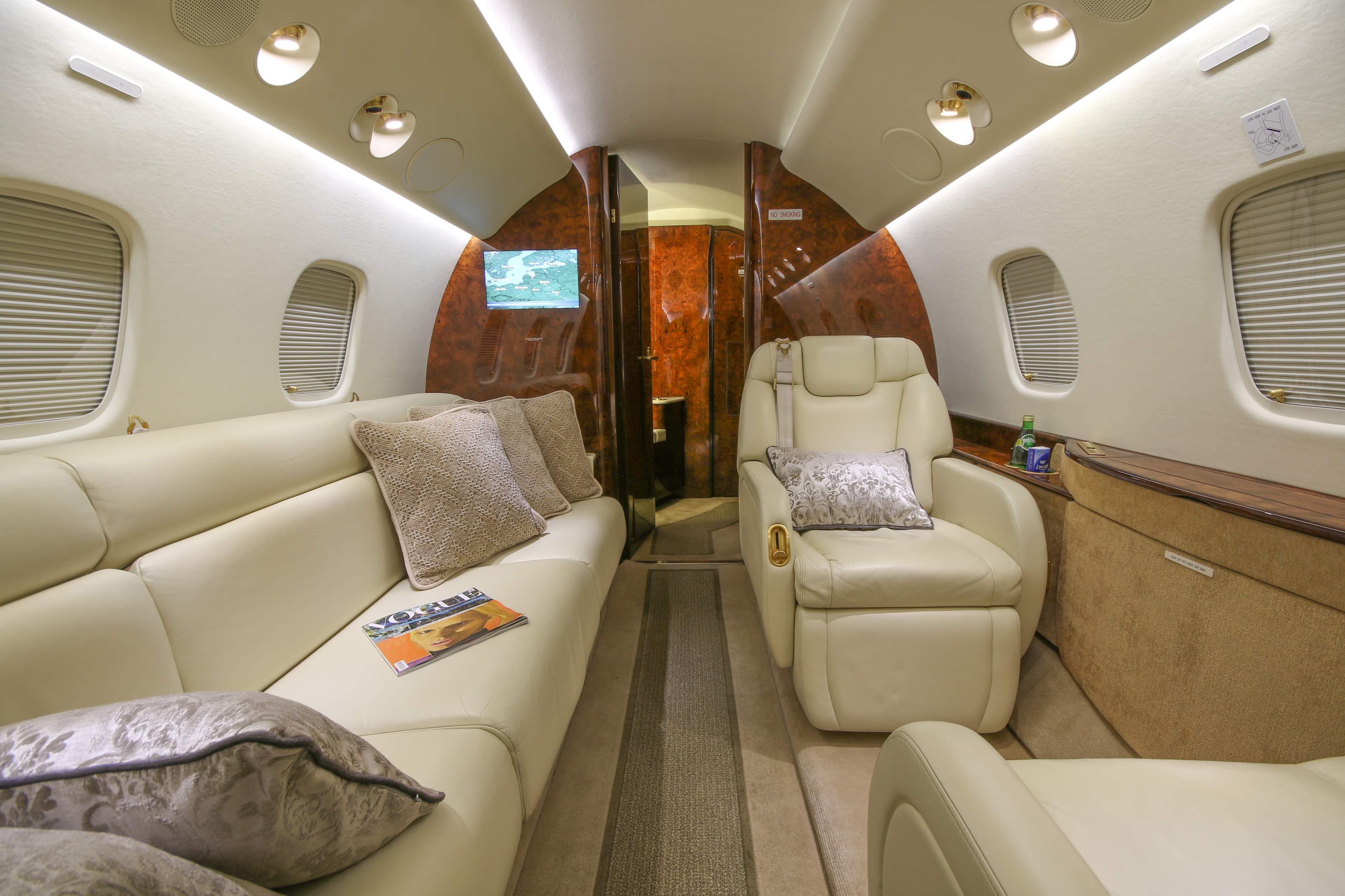 Embraer Legacy 600 YL-ARE