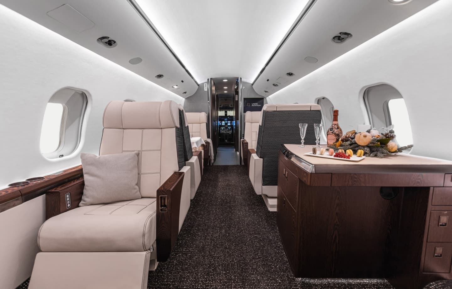 Global Express XRS YL-DAM