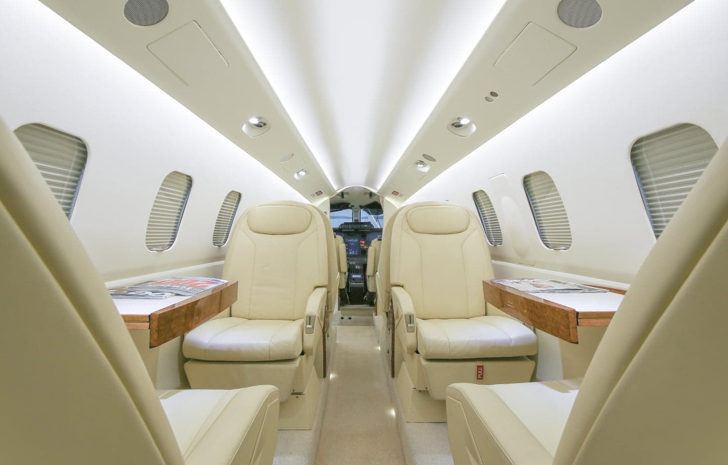 Piaggio Avanti Evo YL-EVO