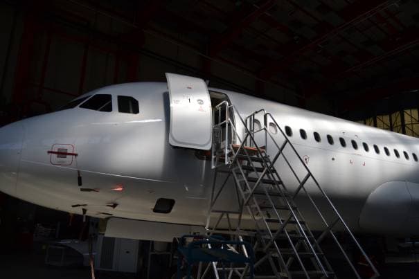 Airbus A320-200 YL-LDJ