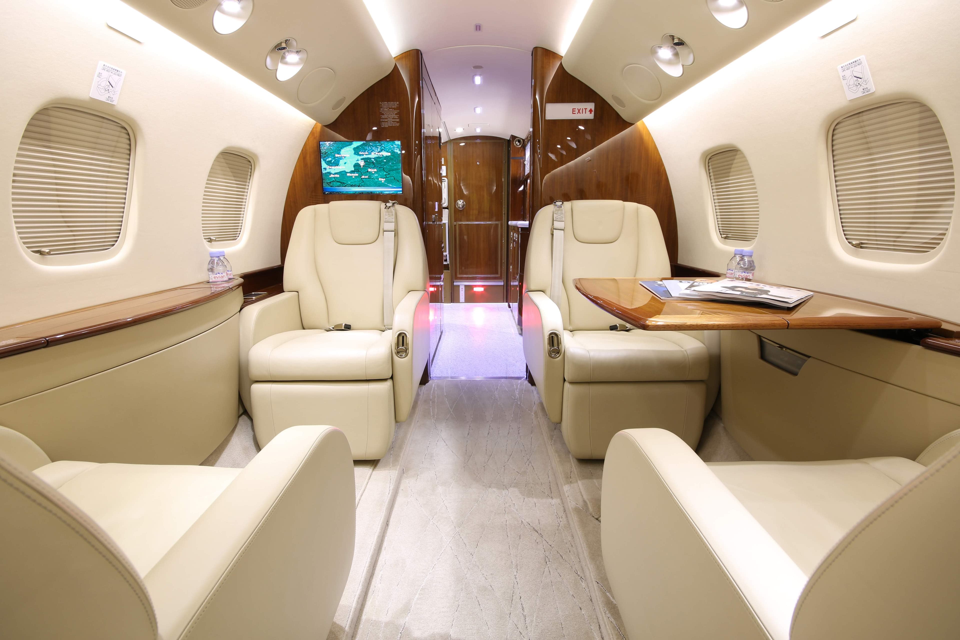 Embraer Legacy 650 VT-NKS