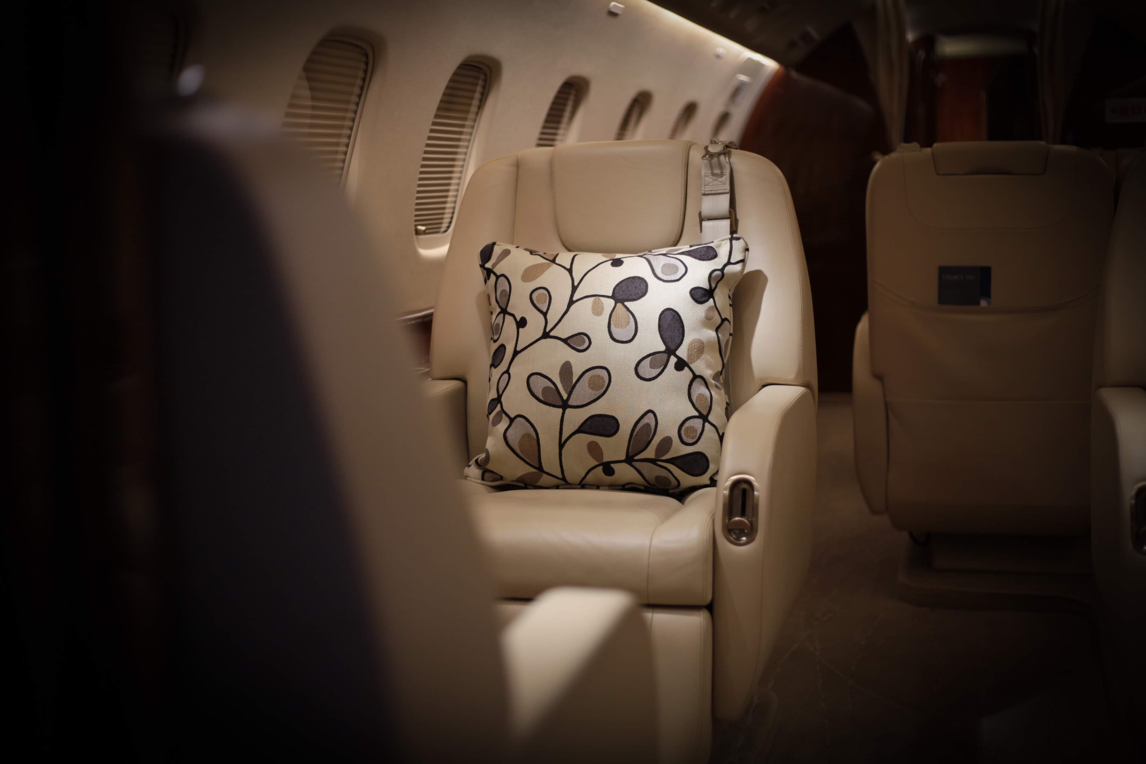 Embraer Legacy 650 VT-NKS
