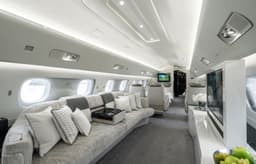 Embraer Lineage 1000 YL-UAG