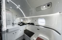 Embraer Lineage 1000 YL-UAG
