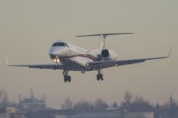 Embraer Legacy 650 YR-TRE