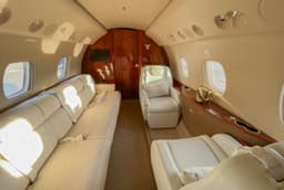 Embraer Legacy 650 YR-TRE