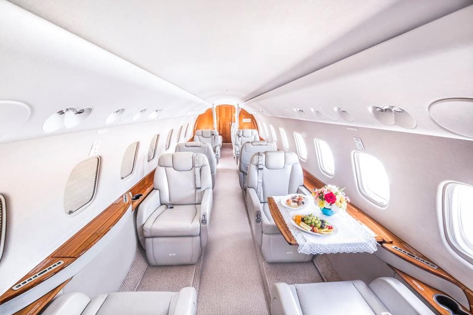Embraer Legacy 600 YR-TRO