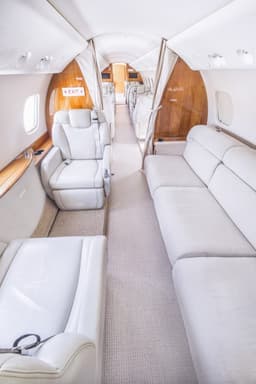 Embraer Legacy 600 YR-TRO