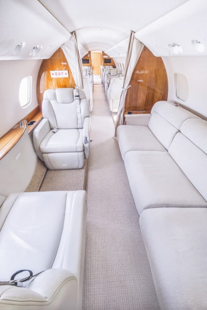 Embraer Legacy 600 YR-TRO