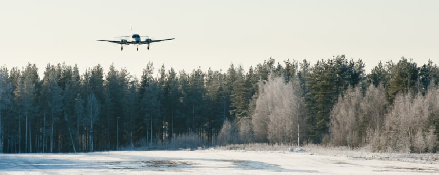 Piper PA-31-350 Chieftain YU-BSR