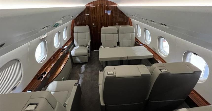 Falcon 2000LXS YU-FVJ