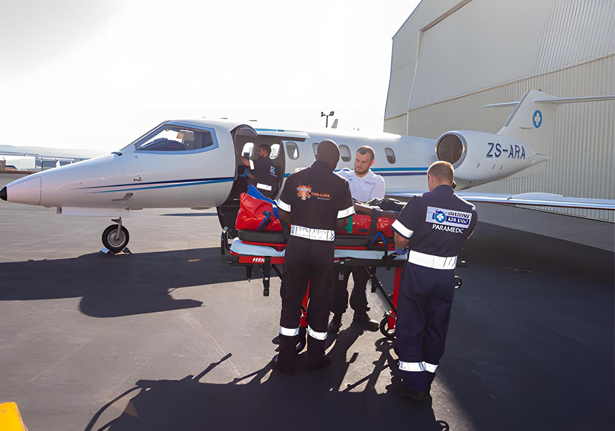 Learjet 35A ZS-ARA