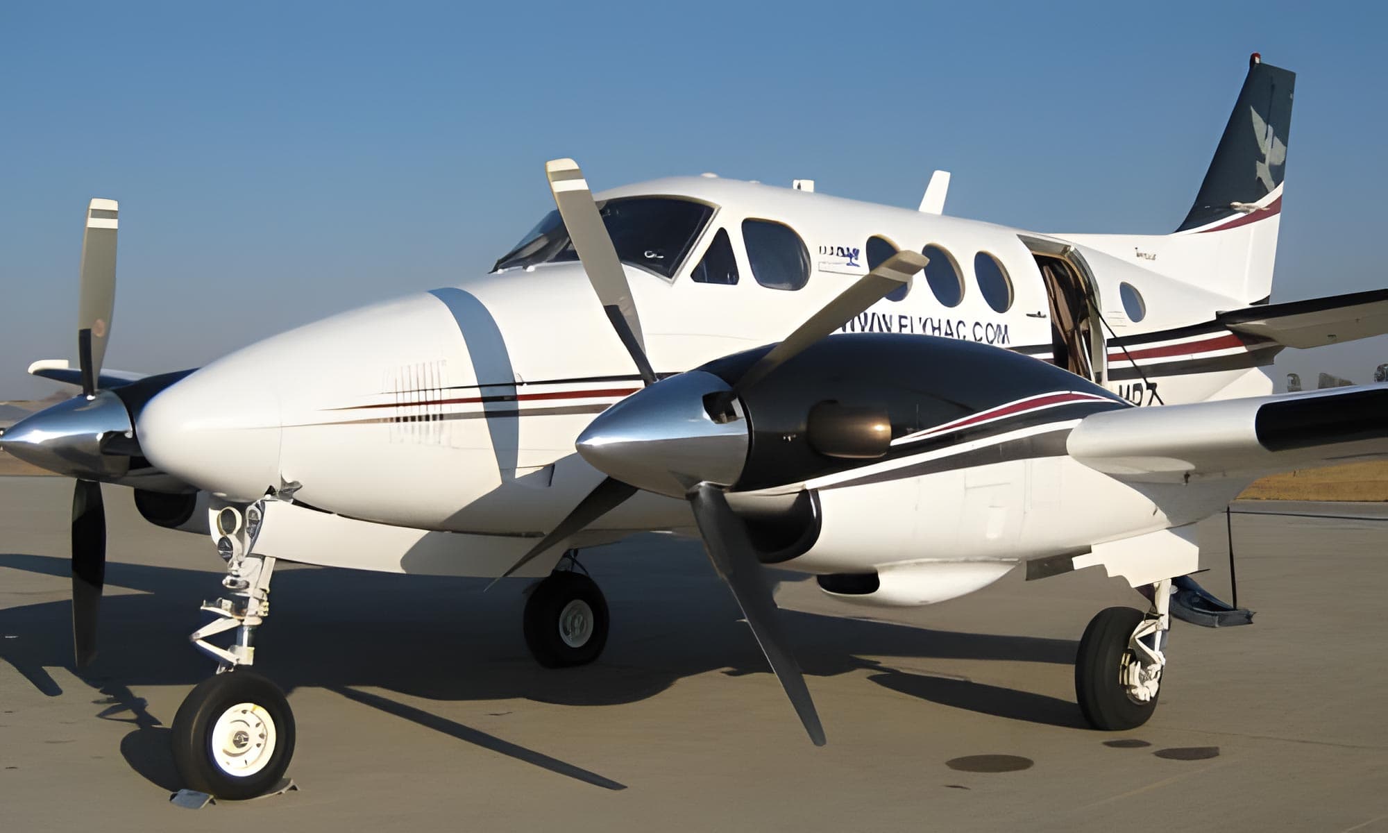 Beechcraft King Air C90 ZS-MBZ