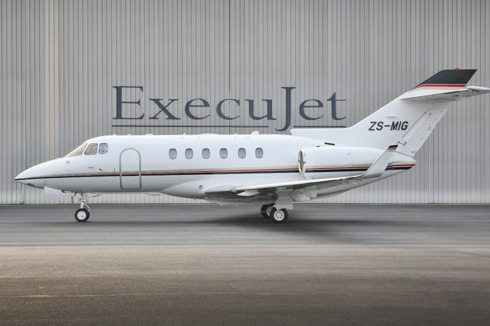 Hawker 900XP ZS-MIG