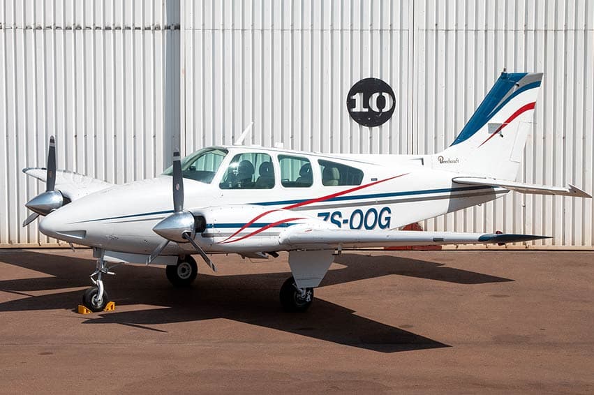 Beechcraft 58 Baron ZS-OOG