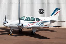 Beechcraft 58 Baron ZS-OOG