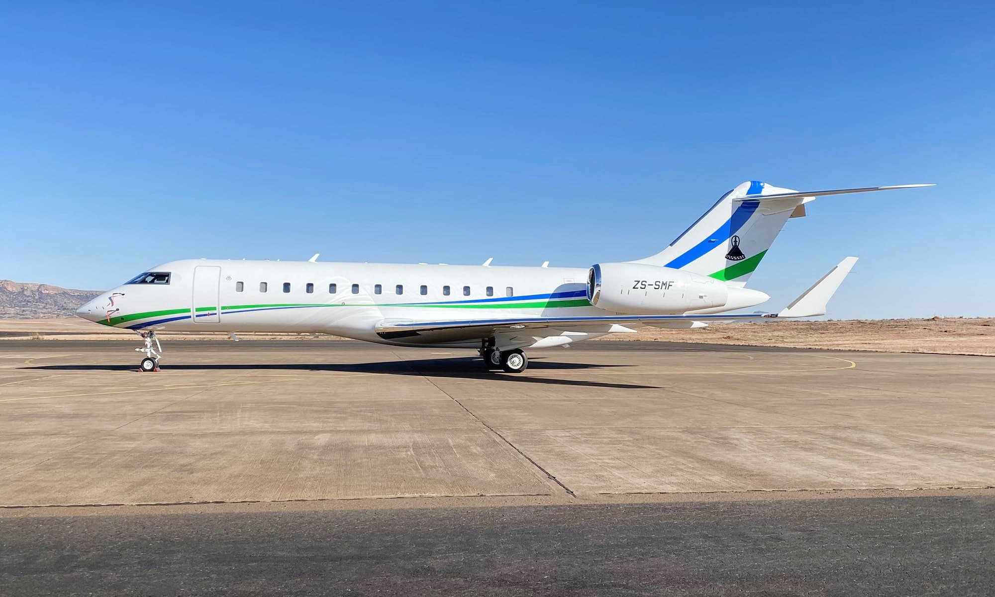 Global Express ZS-SMF