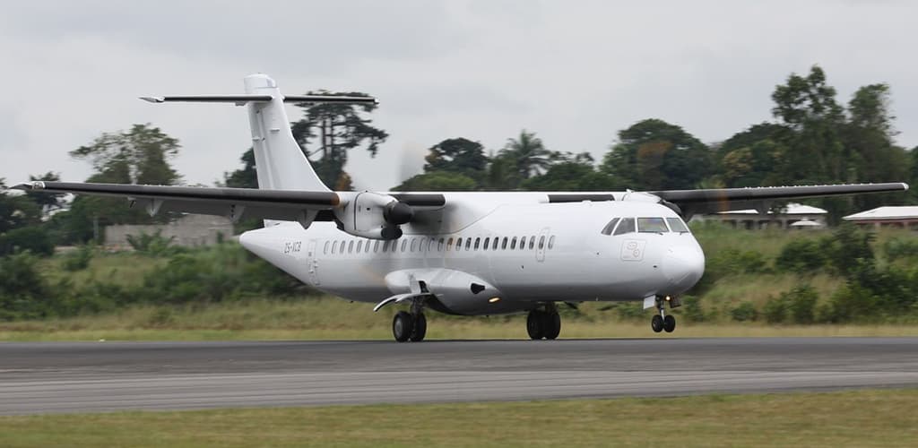 ATR 72-212 ZS-XCB