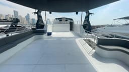 "Azimut 135ft"