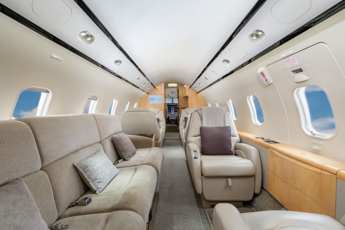 Challenger 300 C-FXGO