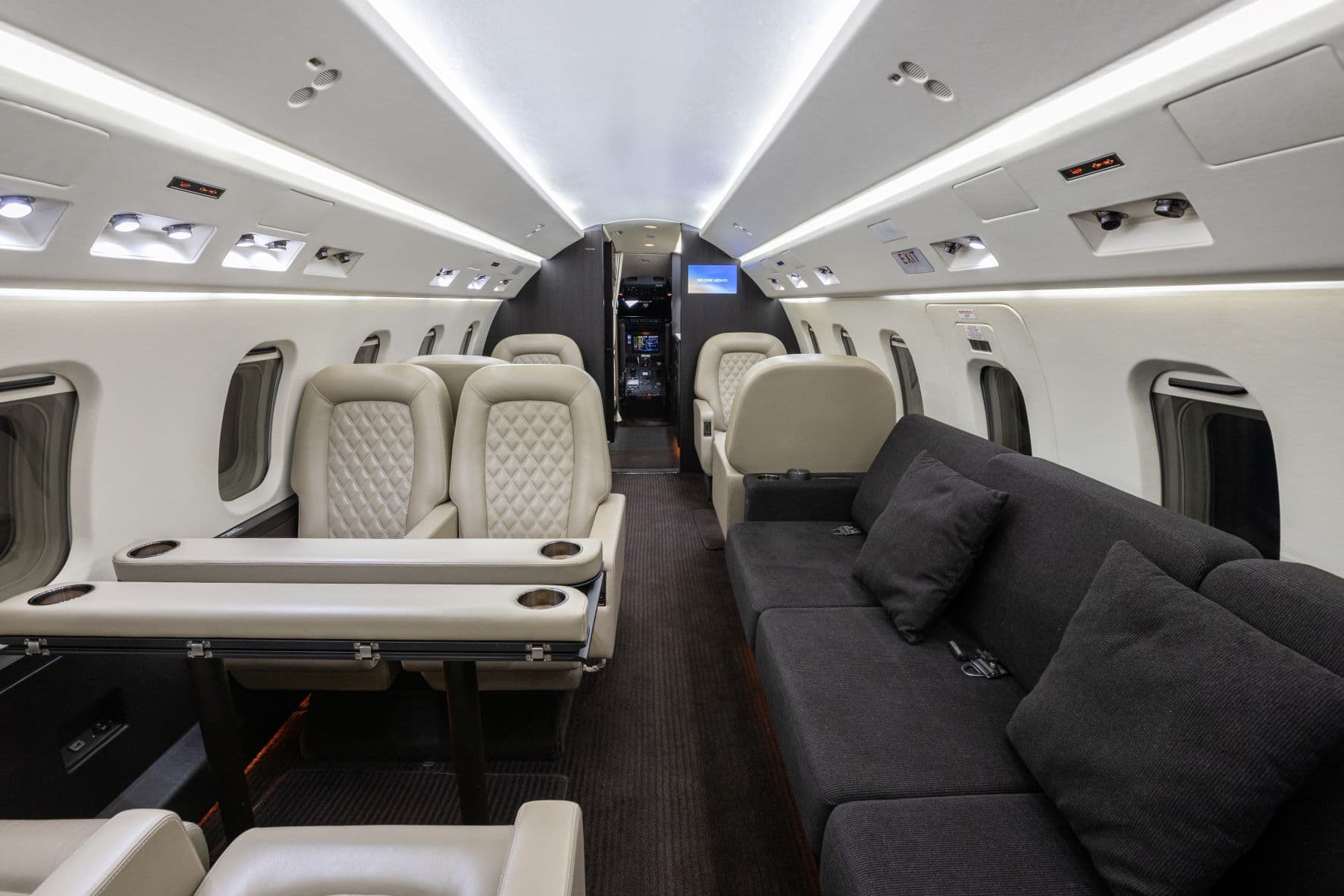 Challenger 604 N314RC