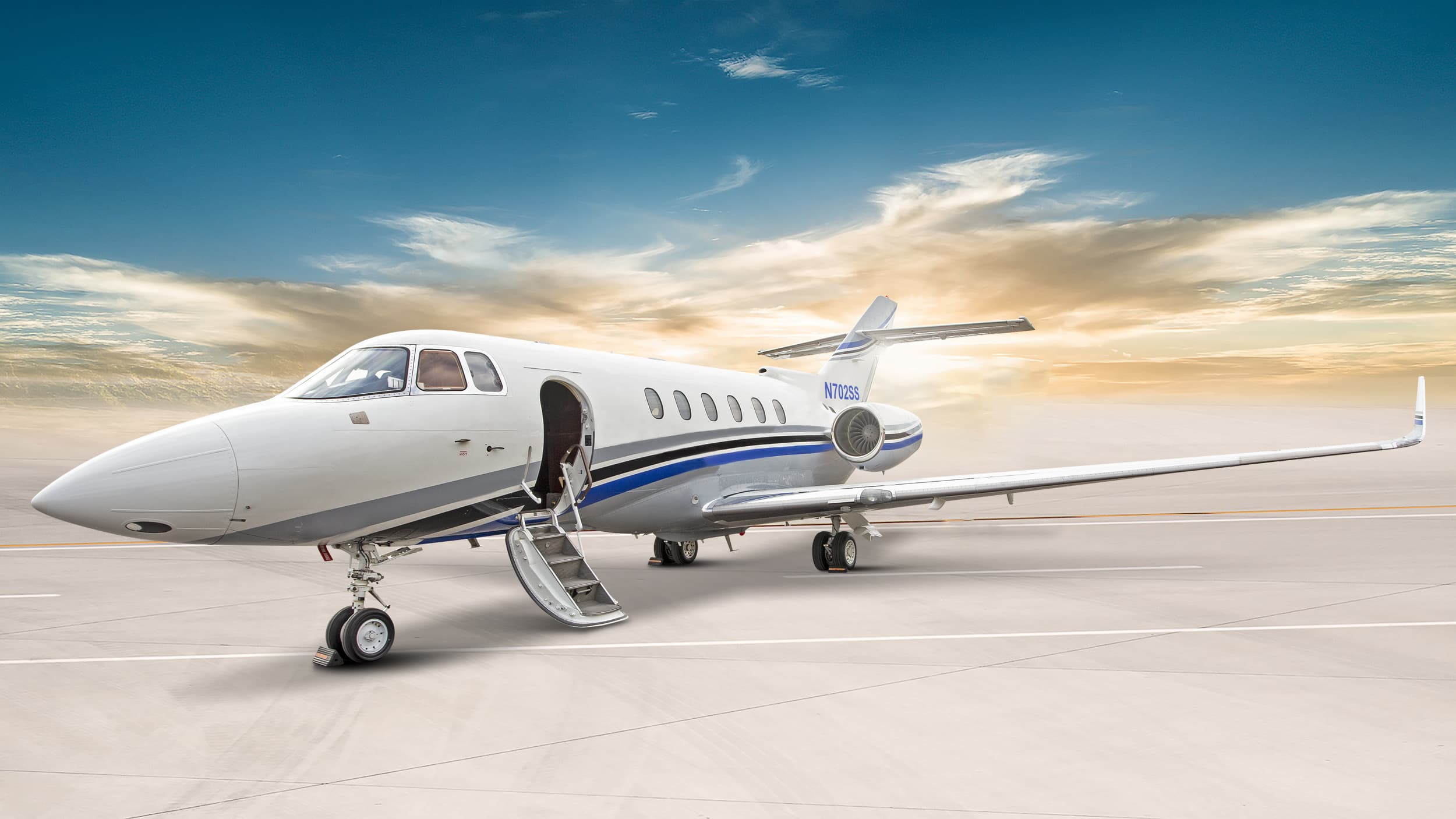 Hawker 900XP N702SS