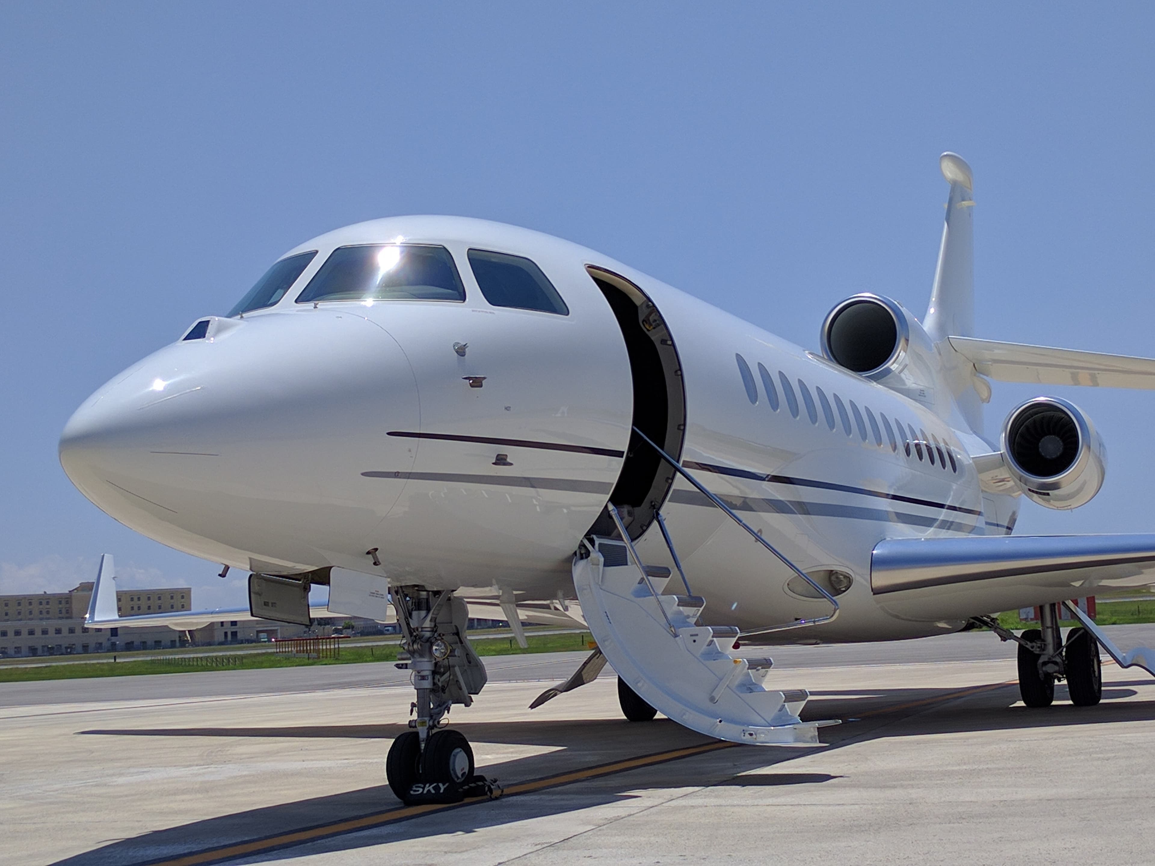 Falcon 7X PH-TLP